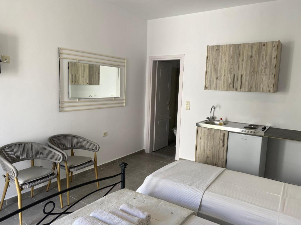 Central Areopolis Rooms Ареополі Екстер'єр фото